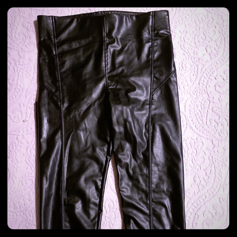 Leather leggings